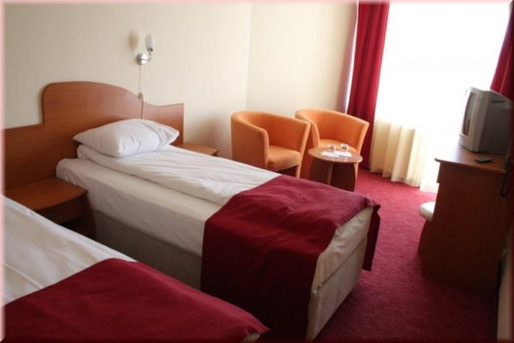 Hotel Parc Buziaş Zimmer foto